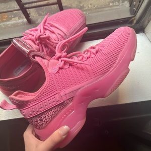 Steve Madden Sneakers